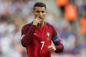 中国足球职业联赛门票价格优化，提升观赛体验，中国 足球 联赛