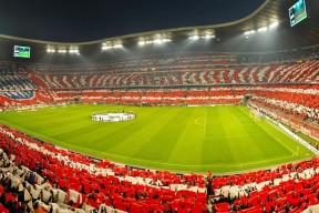 乔纳·隆戈的突破速度与冲击力，令世界对全黑队刮目相看，乔纳豪尔金个人资料