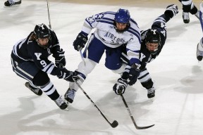 塞尔维亚男篮在欧洲预赛中奋勇追击，冲击奥运梦想不断迈进，塞尔维亚男篮2020