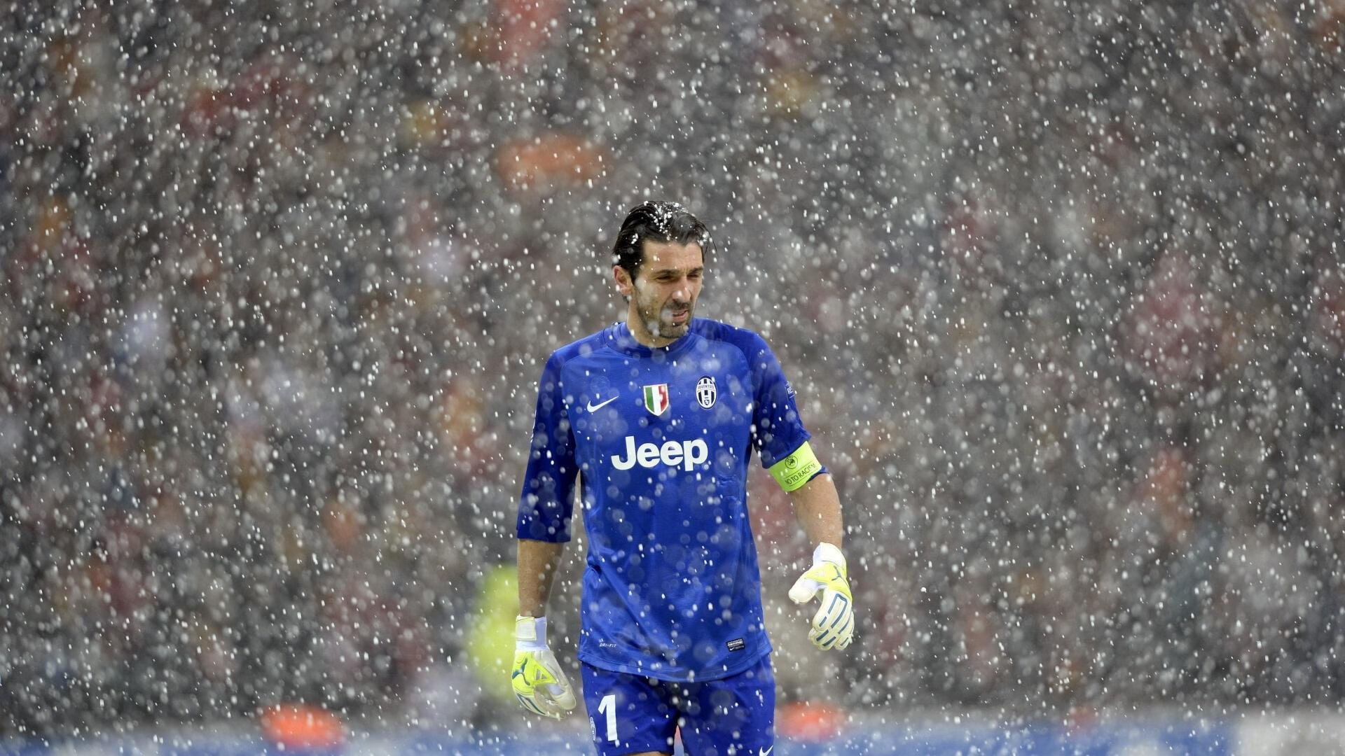 美国队赛后感谢团队支持，美国参赛队员